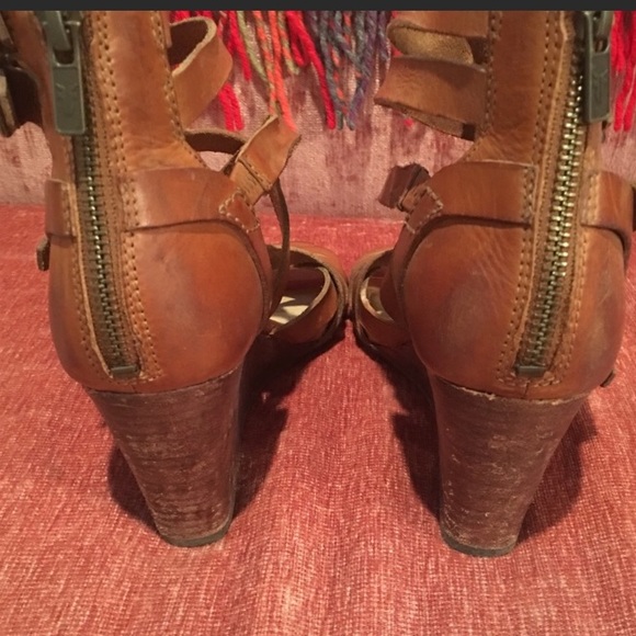 Frye “Rain” Strappy Brown Leather Sandal Sz 6.5 - Picture 5 of 8